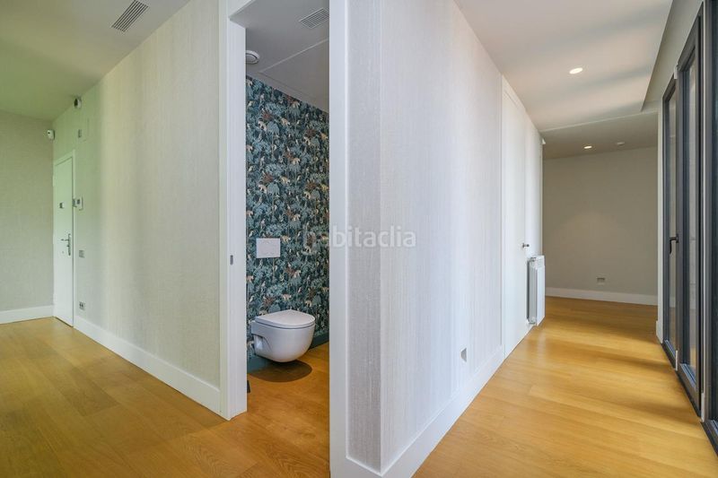Foto f0b6d037-03a5-4ac1-ab44-7f3ca2f683a9. Àtic a calle de valencia 247 a Dreta de l´Eixample Barcelona
