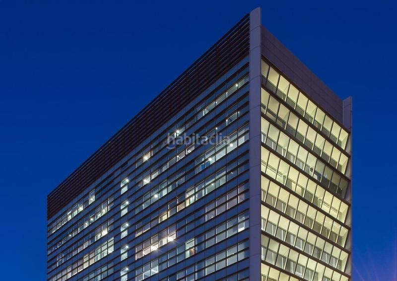 Foto 066ed5f4-245e-41e1-a0df-020fb9c52d0e. Lloguer oficina amb calefacció a Pedralbes Barcelona