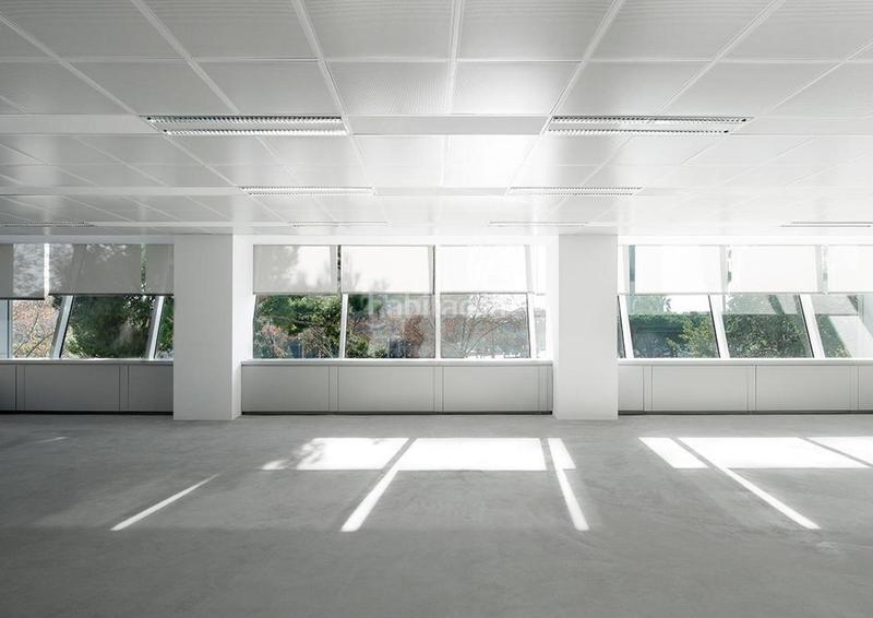 Foto a2c91b92-e3c0-4e88-b653-8df2cb4526f3. Rent office space with heating in Pedralbes Barcelona