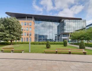 Location Bureau à Almeda - El Corte Inglés. Oficina en alquiler, cornellà de llobregat