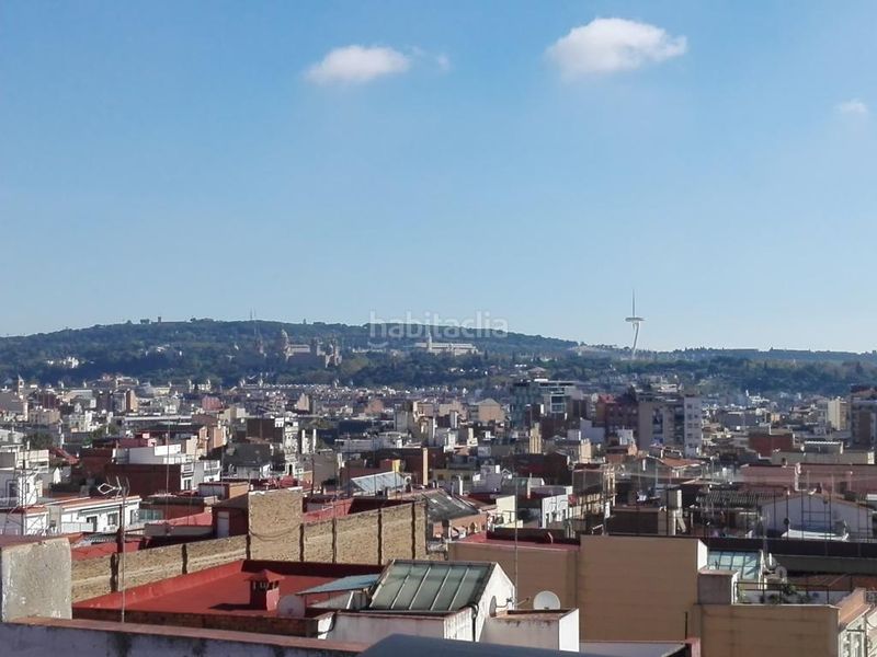 Foto bcdbeab4-65ac-4fd6-9327-9341b95ed7a2. Àtic a carrer carrer de berlín 2 a Sants Barcelona