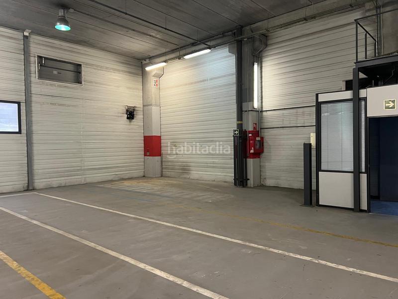 Foto 02753197-67aa-4f11-8ed1-07ab6bb00615. Capannone industriale in Granvia LH Hospitalet de Llobregat (L´)