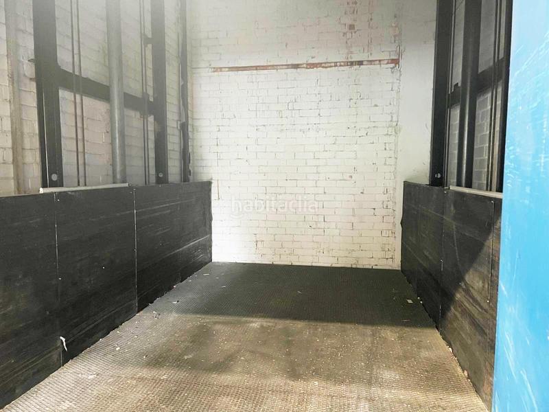 Foto 0f2dc8a0-f803-413e-a497-9f5d31e2bc7b. Capannone industriale in Granvia LH Hospitalet de Llobregat (L´)