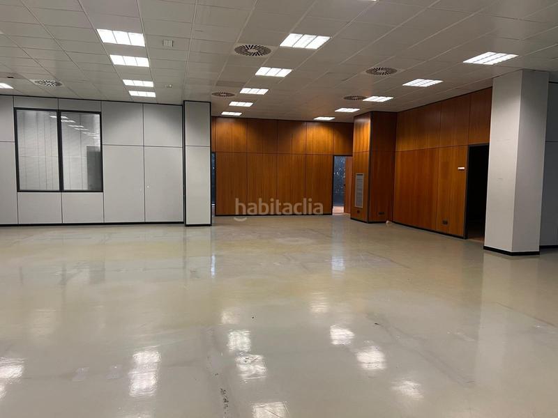 Foto 0f9bad89-8058-4377-9a82-2a9922265bef. Capannone industriale in Granvia LH Hospitalet de Llobregat (L´)