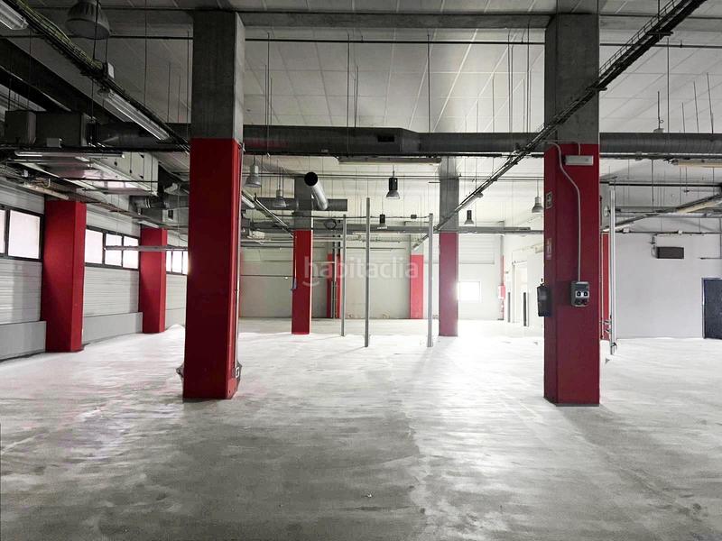 Foto 192c530e-ab6a-4c41-a0e1-e685c3ae24ec. Capannone industriale in Granvia LH Hospitalet de Llobregat (L´)