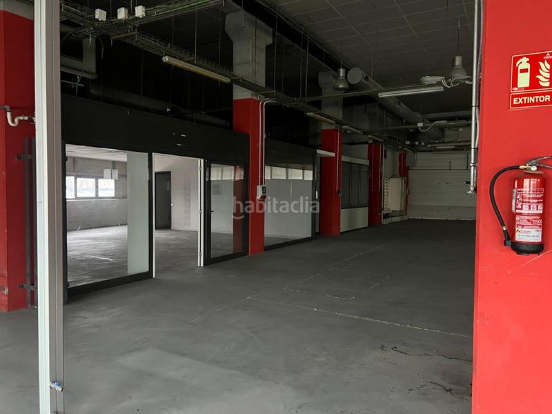 Foto 1ba8242c-0f2f-4cbe-9ef3-ac0208cf0931. Capannone industriale in Granvia LH Hospitalet de Llobregat (L´)