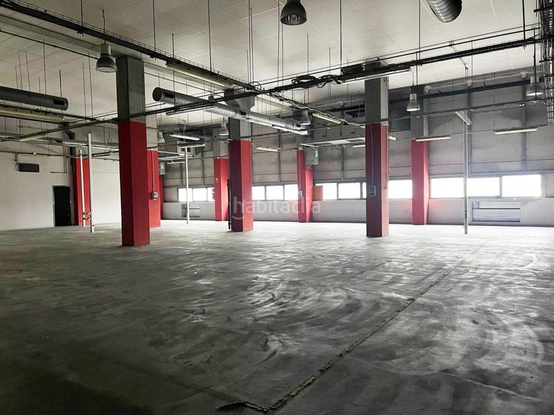 Foto 8ac05901-4b9f-4a73-972d-5d2232a0c382. Capannone industriale in Granvia LH Hospitalet de Llobregat (L´)