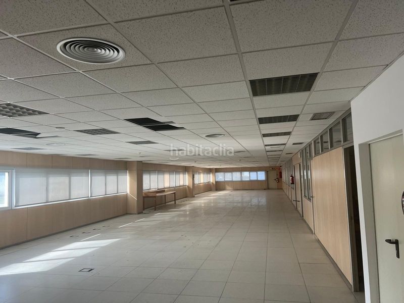 Foto 02469d04-7fdb-497c-a8f9-a7f385d85419. Alquiler nave industrial  en alquiler, en Celrà