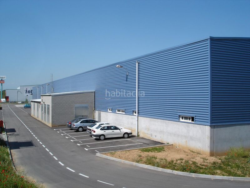 Foto 63caaeb1-5b01-4be7-a5a4-c24b2ee2b253. Alquiler nave industrial  en alquiler, en Celrà
