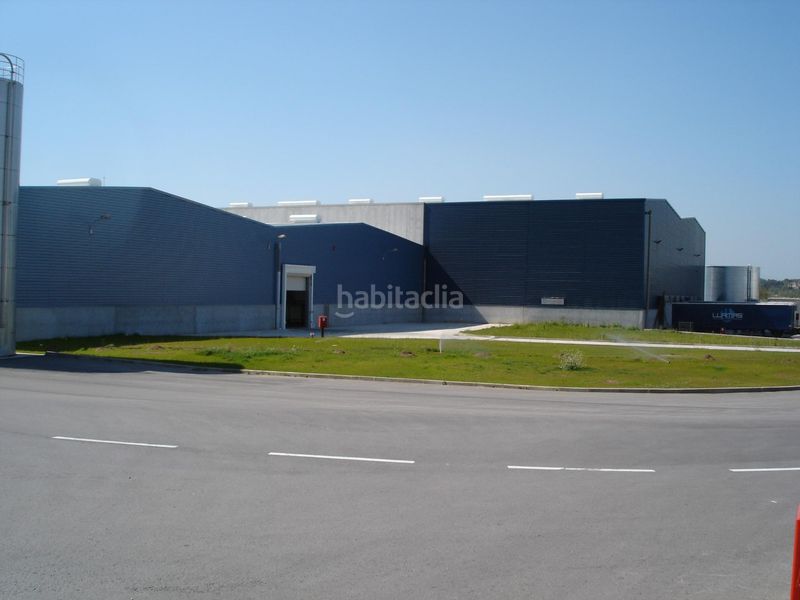 Foto 9886af0b-1811-4c1b-a517-d4822fcce4b5. Alquiler nave industrial  en alquiler, en Celrà