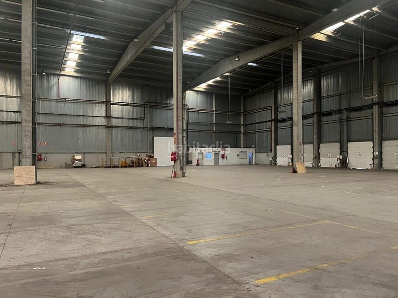 Foto e0e38c6d-c114-487c-be42-c80905ad2ee5. Alquiler nave industrial  en alquiler, en Celrà