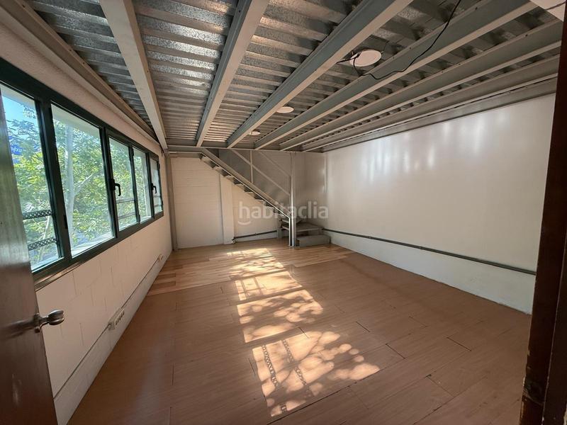 Foto 48288969-5c9f-4c5b-bee7-288bea109c68. Miete fabrikhalle in Bon Pastor Barcelona