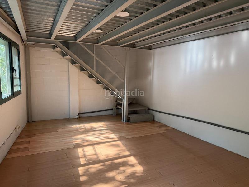 Foto b82cf5b9-a050-4807-8dfc-bb570bee912e. Miete fabrikhalle in Bon Pastor Barcelona