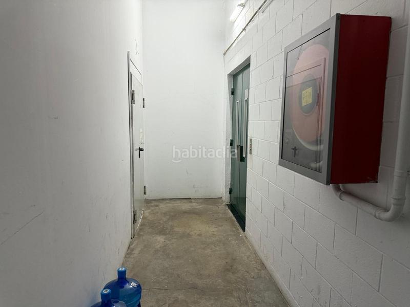 Foto 06c09529-374e-4c29-b906-8ca379b78ac5. Rent industrial building in Bon Pastor Barcelona