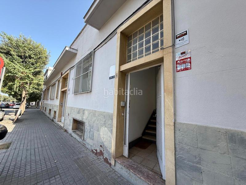 Foto d6a823e3-a5db-4bb0-b3c1-e2657d5bf40e. Lloguer local comercial a Bon Pastor Barcelona