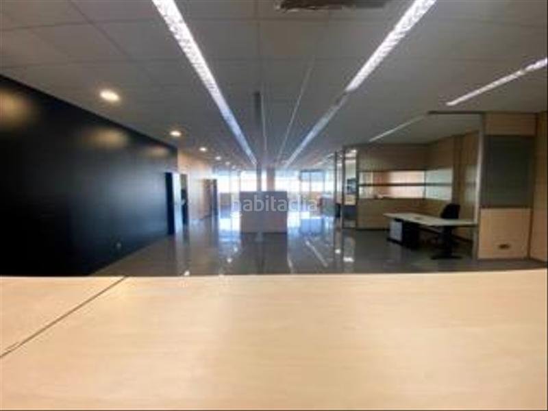 Foto 0a3ff0ca-c242-48e3-83d7-b58c6d6b2dd6. Miete fabrikhalle in Pomar Badalona