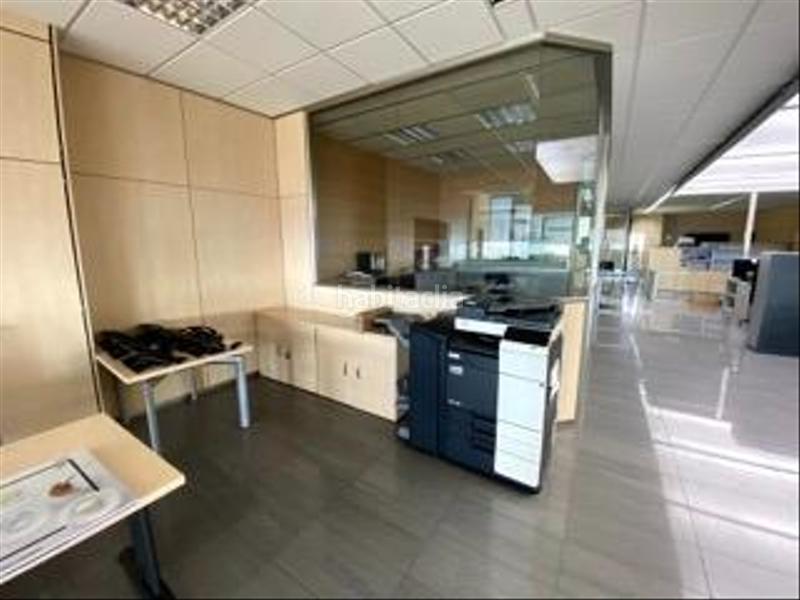 Foto 364d7cfd-12f3-4641-b010-d3a024142fd1. Miete fabrikhalle in Pomar Badalona