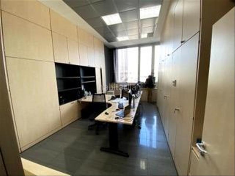 Foto 66cb187f-90a7-4281-a0c9-294ca882e126. Miete fabrikhalle in Pomar Badalona