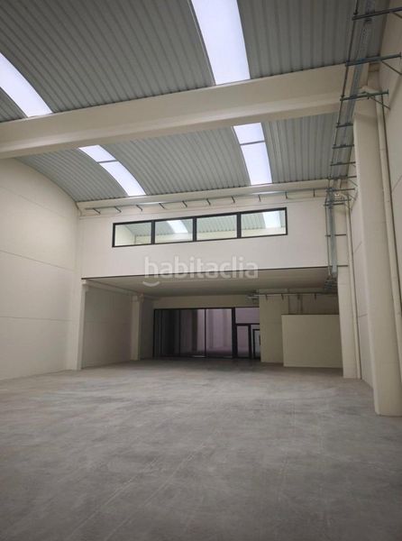 Foto efaa2b6c-86b4-4750-9357-1ac61cad9f14. Location bâtiment à usage industriel dans Levantina - Montgavina - Quintmar Sitges