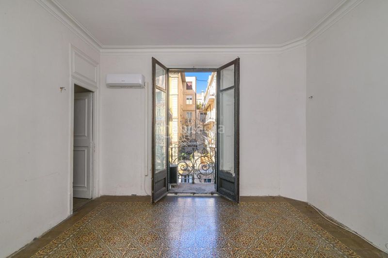 Foto ae5d96f9-ab0b-40f1-a700-fcbf26d56a05. Pis a Dreta de l´Eixample Barcelona