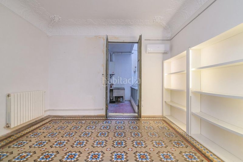 Foto ecfa09f5-b1f0-40ec-a834-043aba655d20. Pis a Dreta de l´Eixample Barcelona