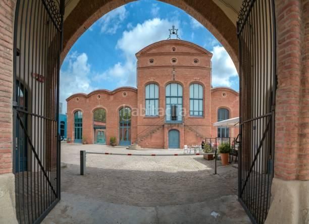 Foto 4e612c43-194f-40ae-b371-91a9461086b6. Edificio  en venta, en La Maurina Terrassa