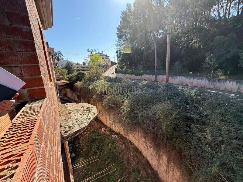 Foto 5c4818d4-465b-4032-8998-e8c8d0a18fcc. Casa amb aparcament a Corbera de Llobregat