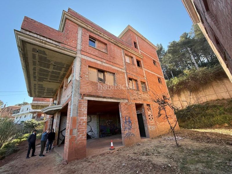 Foto adb0dd89-7bf5-46d3-9fa2-8b68c9a4622c. Casa amb aparcament a Corbera de Llobregat