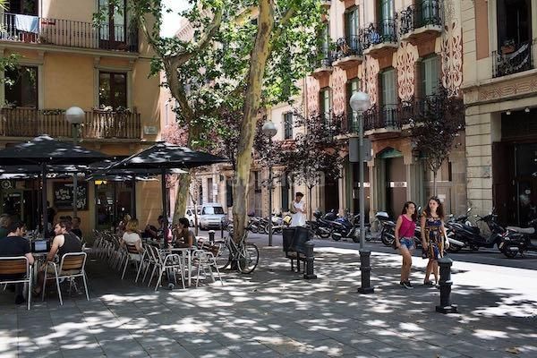 Foto a4d9cf52-a4c4-42b5-94bf-ecfd90a9123d. Local comercial a Vila de Gràcia Barcelona