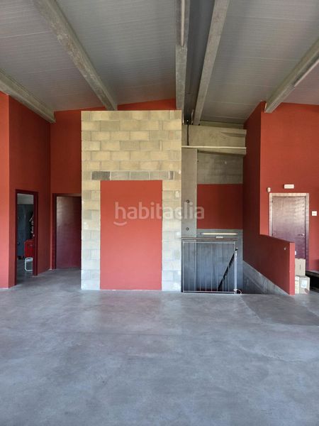 Foto 07c6de84-6a9c-4e9f-9714-34eeecf06d12. Location bâtiment à usage industriel dans Els Avets-Can Serrafossà-Ximelis Rubí