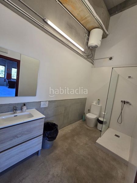 Foto 94b050f3-24be-4e36-b33a-06985ad5e2da. Location bâtiment à usage industriel dans Els Avets-Can Serrafossà-Ximelis Rubí