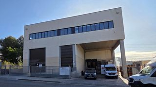 Rent Industrial building in Els Avets-Can Serrafossà-Ximelis. Nave industrial en alquiler, en rubí
