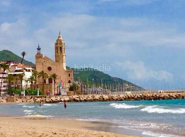 Foto 4d129948-f3d1-4070-ac92-ce5492135d5f. Lloguer local comercial a Centre Sitges