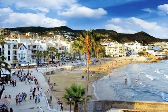 Foto 7b113431-6f9b-413e-9555-69833a71fbca. Lloguer local comercial a Centre Sitges