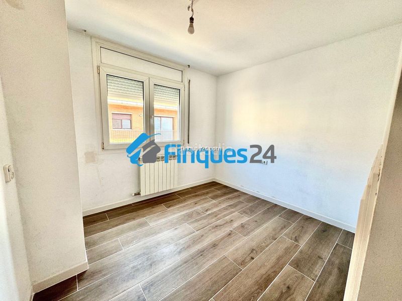 Foto 1e7fb32f-ee31-487f-9081-6197a8e81eeb. Dúplex amb aparcament a Sant Vicenç de Castellet