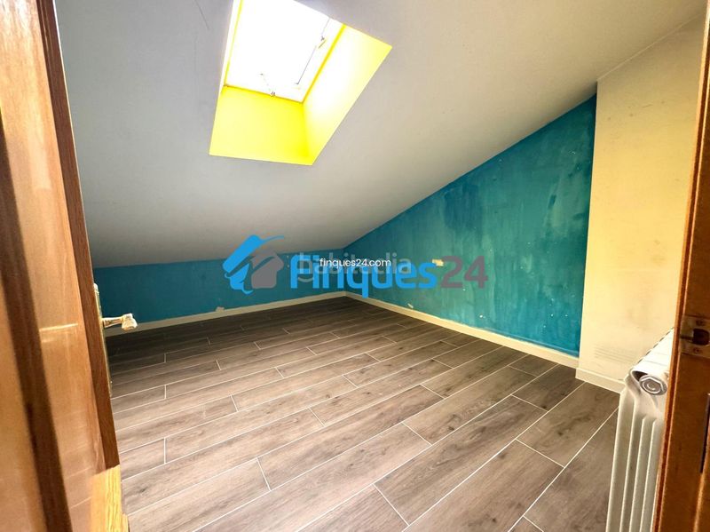 Foto 45679c7d-26fb-47ee-8049-f109add6b2c6. Dúplex amb aparcament a Sant Vicenç de Castellet