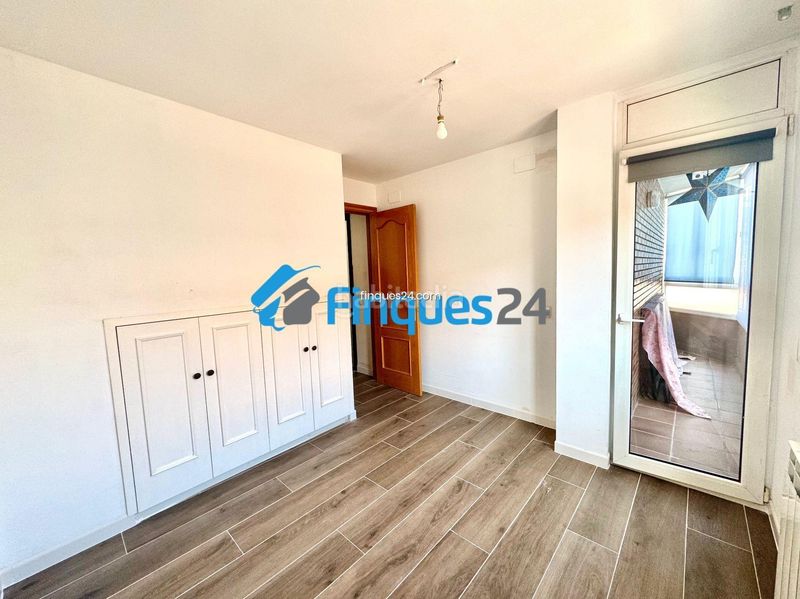 Foto 6a15d07b-f03d-4941-bb05-b24f59e96788. Dúplex amb aparcament a Sant Vicenç de Castellet