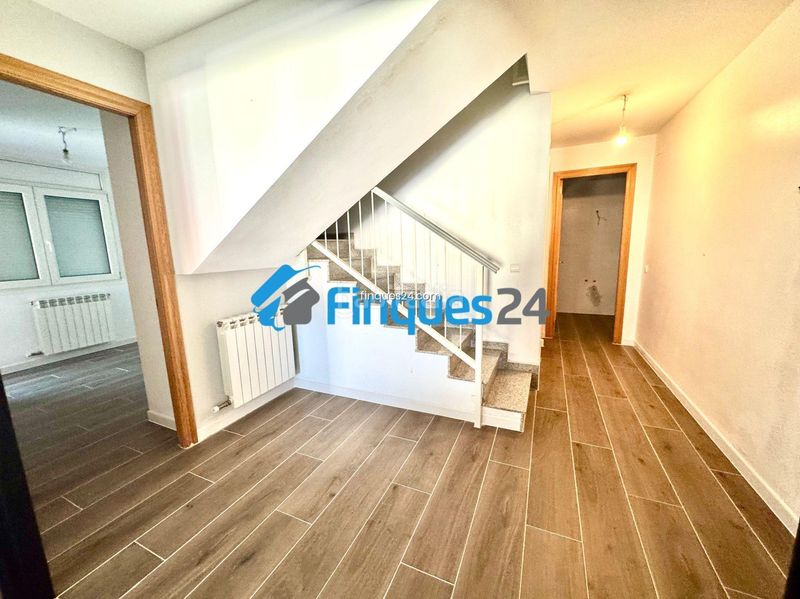 Foto 8a6cbb7a-7005-4bd2-80da-82ffeaeb7436. Dúplex amb aparcament a Sant Vicenç de Castellet