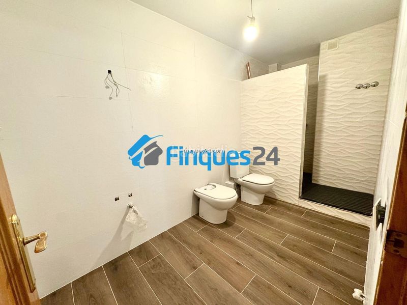 Foto cb81da8d-e429-442d-8e9e-9a6c2ef427ce. Dúplex amb aparcament a Sant Vicenç de Castellet