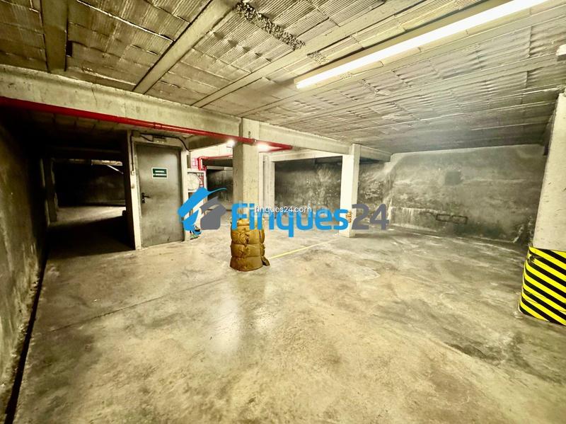 Foto 49984e56-399c-480e-8344-9de349c035a3. Aparcament cotxe a Carretera de Vic - Remei Manresa