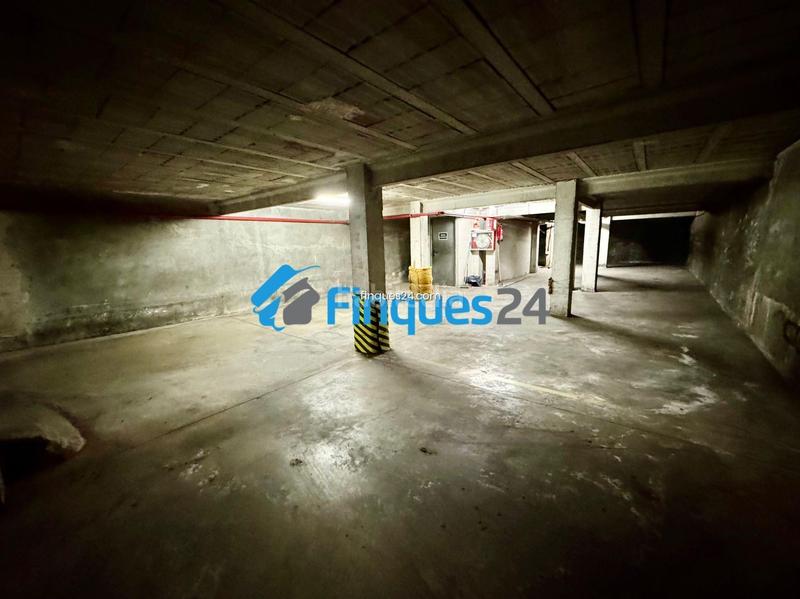 Foto 6c307f2e-e498-428e-8517-070519f15e3d. Aparcament cotxe a Carretera de Vic - Remei Manresa