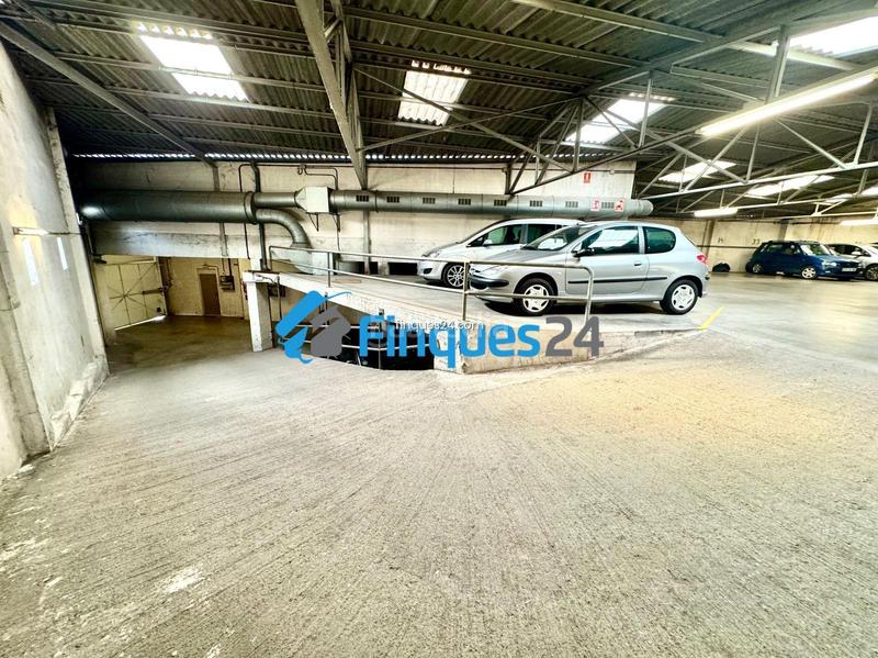 Foto 6d6642cd-a89a-4504-a70e-d2d5a6ec2a84. Aparcament cotxe a Carretera de Vic - Remei Manresa