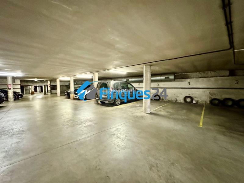 Foto 8907973a-b949-4865-b371-5ece3fa7fede. Aparcament cotxe a Carretera de Vic - Remei Manresa