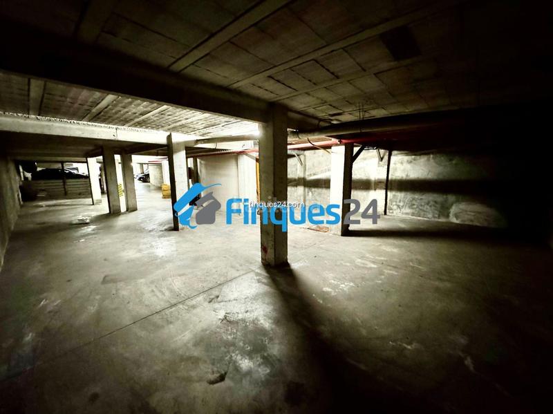 Foto a0fc9331-9f38-4502-aeb5-4861a46954a7. Aparcament cotxe a Carretera de Vic - Remei Manresa