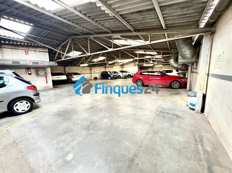 Foto cb2c8b3d-8a00-4670-8b4c-e8c6bb710d9f. Aparcament cotxe a Carretera de Vic - Remei Manresa