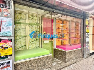 Affitto Locale commerciale in Berga. Local comercial en alquiler en el centro de berga  150 m2