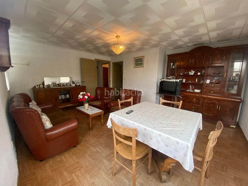 Foto ab5b173c-724f-48c5-a418-364a8412b22f. Casa amb calefacció aparcament a Carballeda de Avia