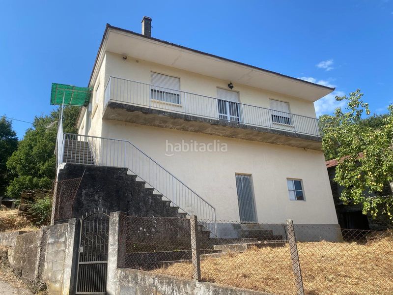 Foto 5d40dca3-acf4-46b7-a65e-17c1597ceb6f. Casa amb aparcament a Boborás