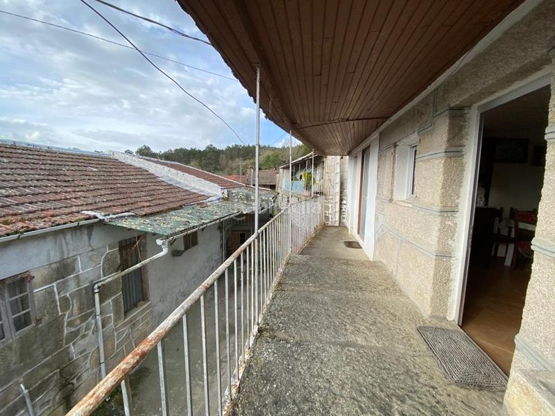 Foto fb646fde-bd25-4fa7-8b25-012dea909429. Casa ref: 01311 - casa habitable en venta en Irixo (O)