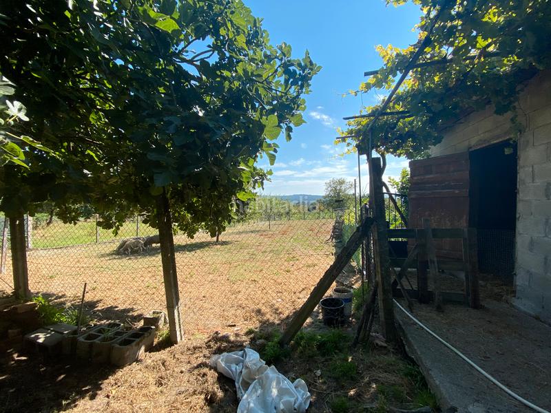 Foto fcddca64-b9ba-498f-9d5a-0424ec4f0bf1. Casa amb xemeneia a Maside